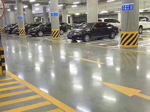 地下停车场金刚砂耐磨地面透明密封固化剂硬化处理